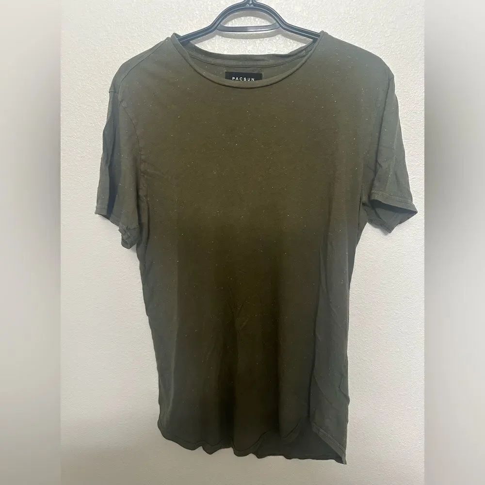 PacSun Men's Olive T-Shirt